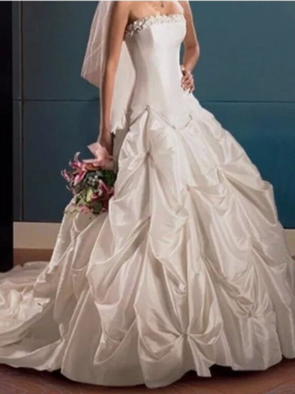 Maggie Sottero 2006 Collection Bridal Gown
